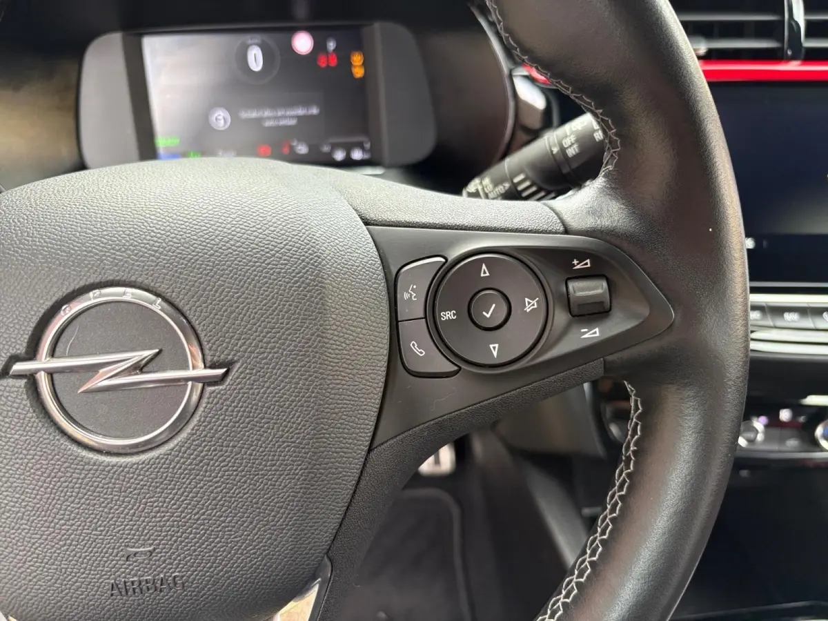 GS Line 50 kWh | Navigatie | Cruise Control | Apple Carplay/Android Auto | Achterruitrij Camera | Lichtmetalen Velgen |