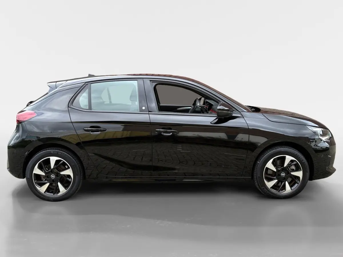 GS Line 50 kWh | Navigatie | Cruise Control | Apple Carplay/Android Auto | Achterruitrij Camera | Lichtmetalen Velgen |