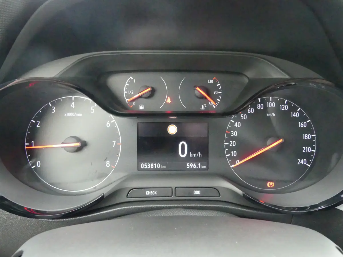 1.2 Turbo Edition 2020 | TREKHAAK | CRUISE | CAMERA | PARKEERSENSOREN V+A | NAVI | APPLE CARPLAY / ANDROID AUTO | LMV 16" |