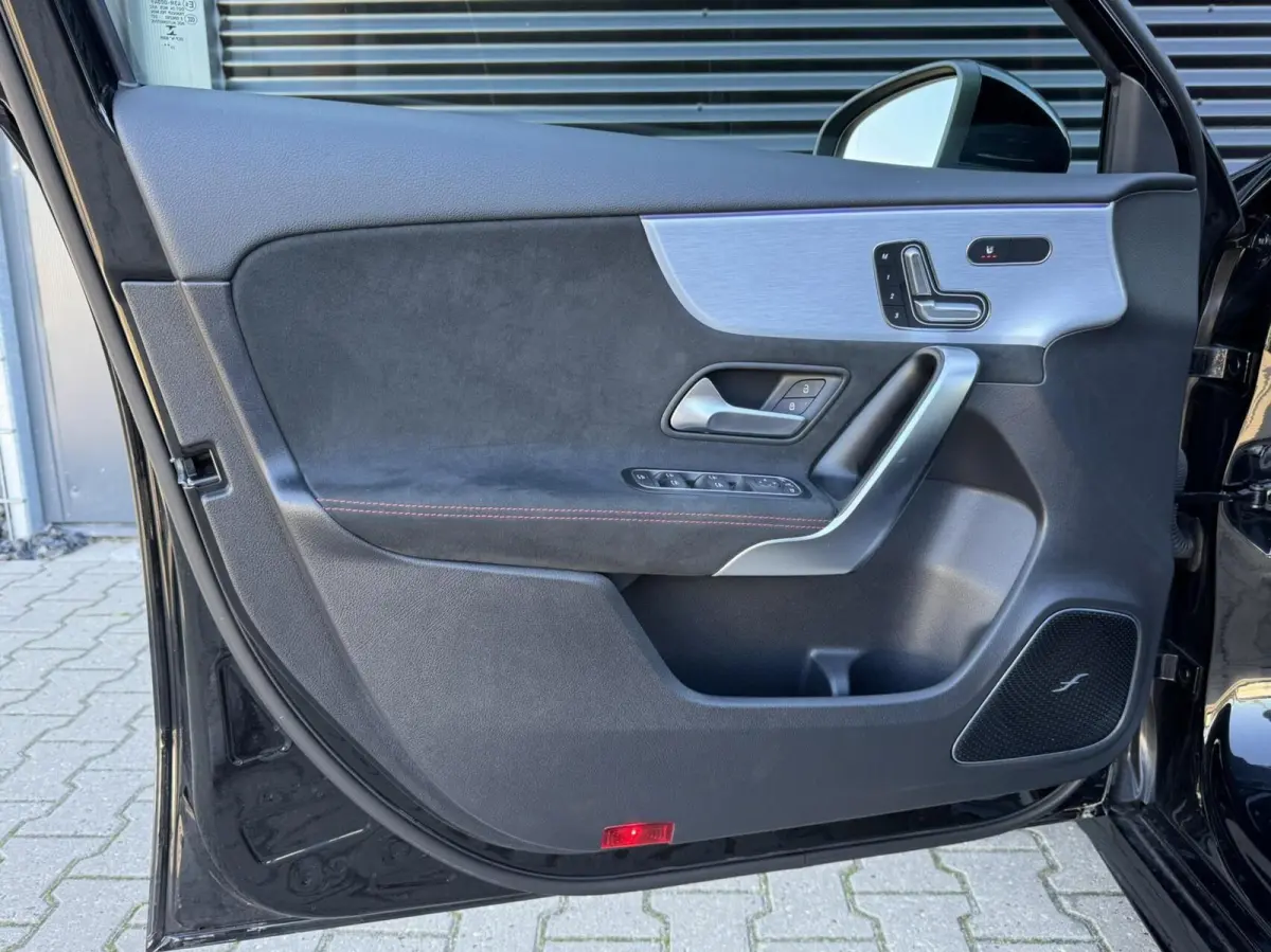 180 AMG Line |BTW|Facelift|Pano|Burmester®|360°camera|Head Up