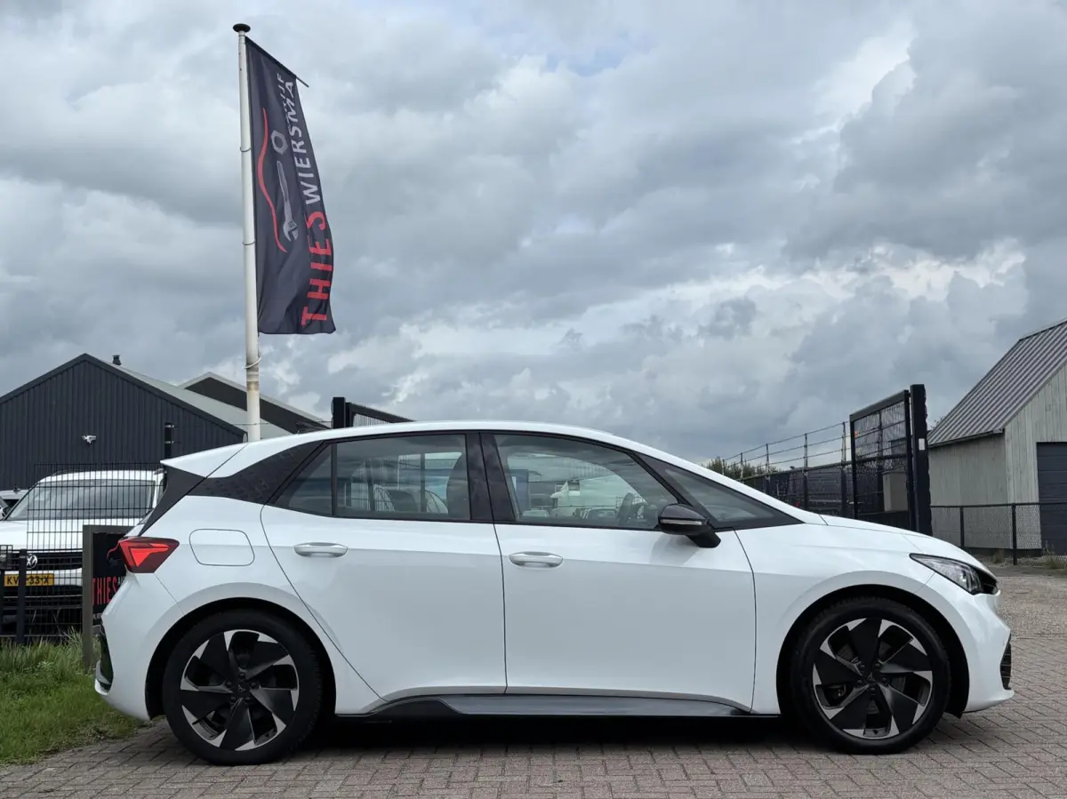 Business Plus 62 kWh acc camera stoel vw SOH: 97,2%
