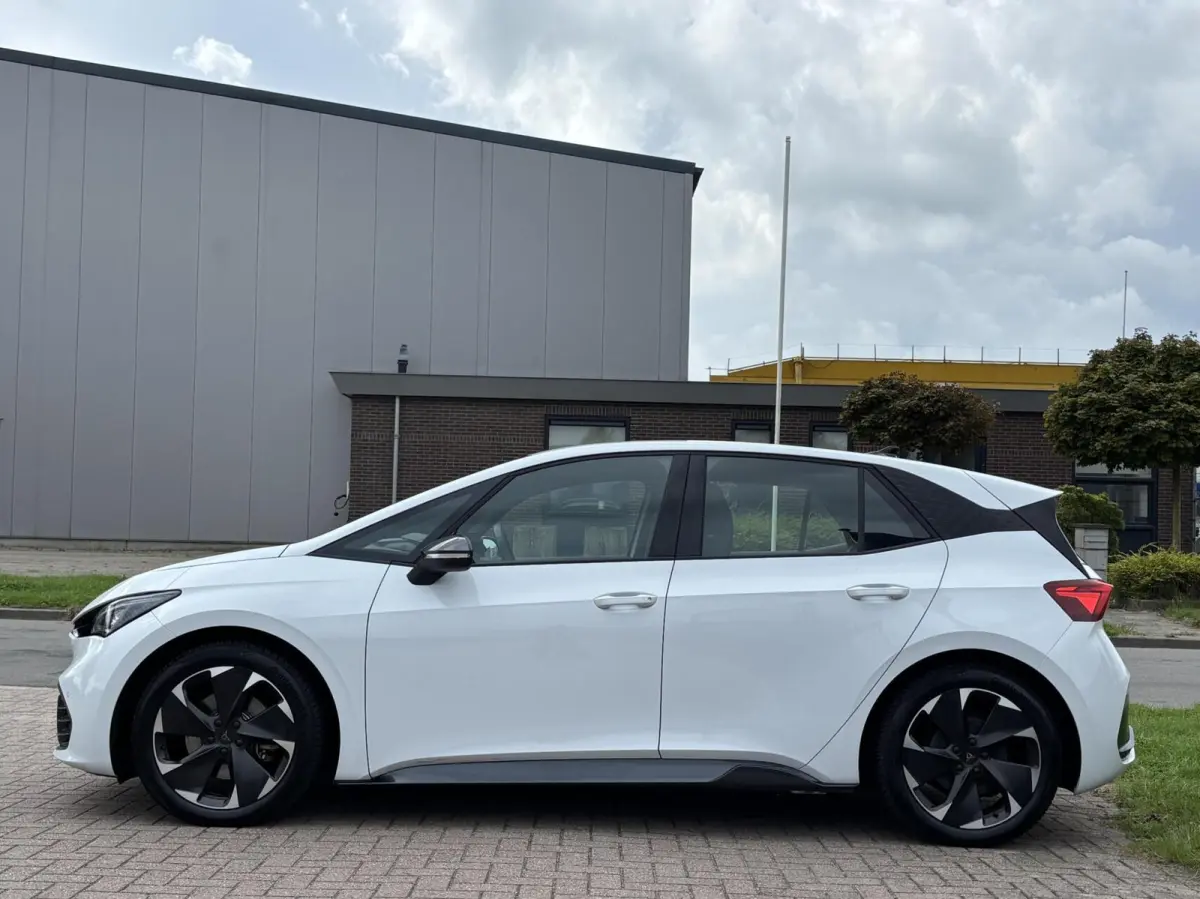 Business Plus 62 kWh acc camera stoel vw SOH: 97,2%