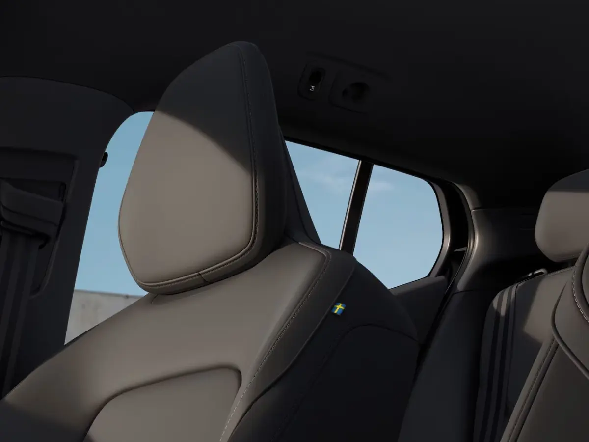 P5 Long Range Plus Black Edition Europa 69 kWh | Achteruitrijcamera | Alarmsysteem | Apple Carplay/Android Auto|telefoonintegratie premium