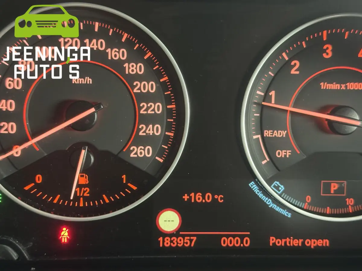 220i M pakket |Clima|Stoelverwarming|Trekhaak|Leer|Navi