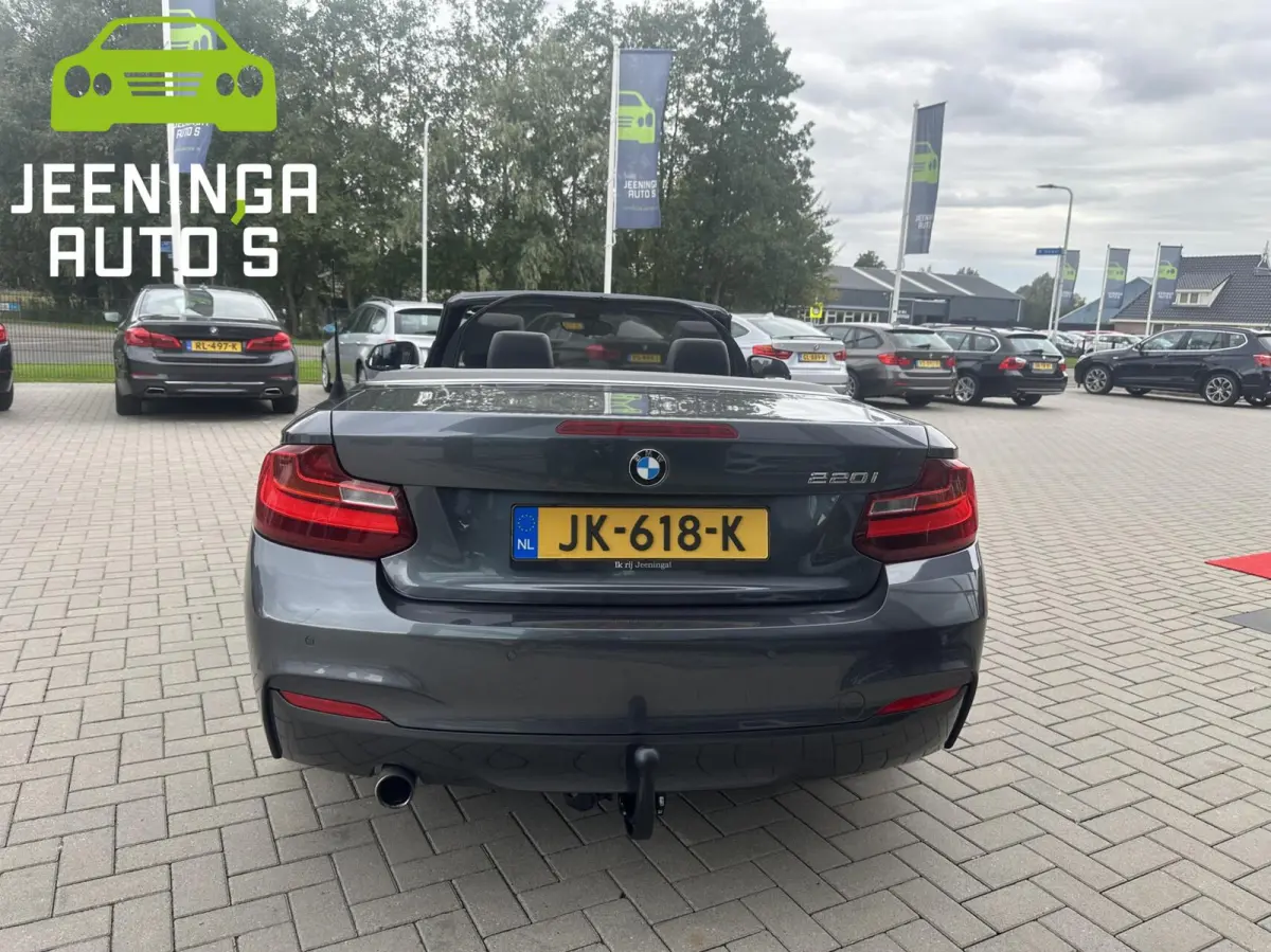 220i M pakket |Clima|Stoelverwarming|Trekhaak|Leer|Navi