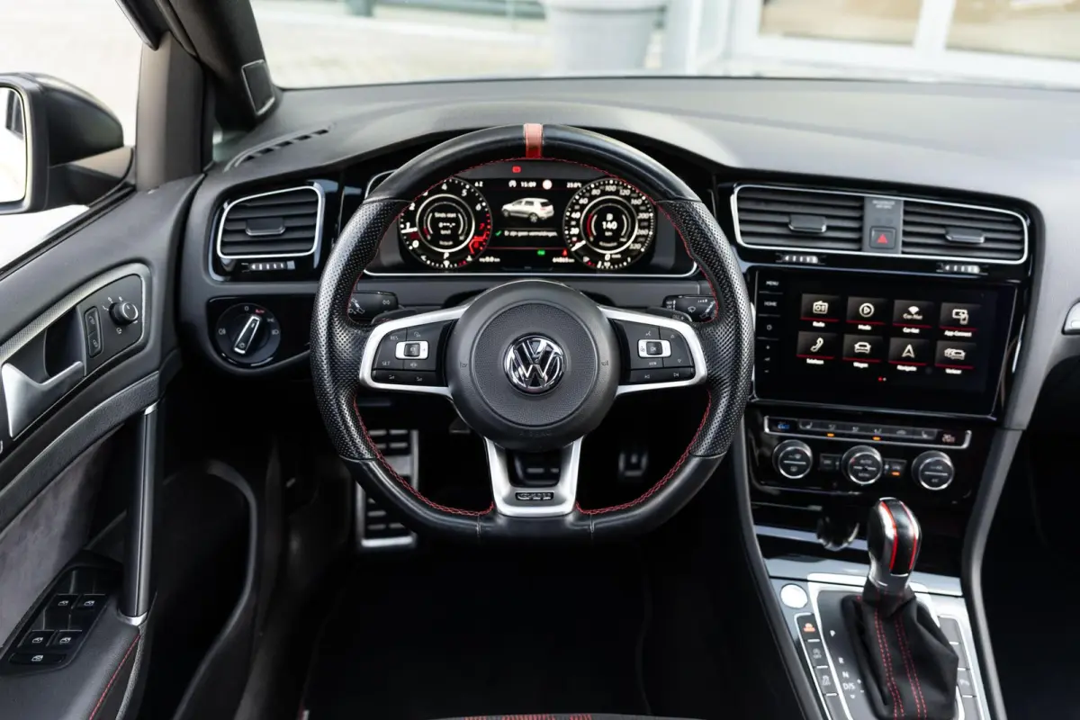 2.0 TSI GTI TCR Pano Dsg Akrapovic Dynaudio