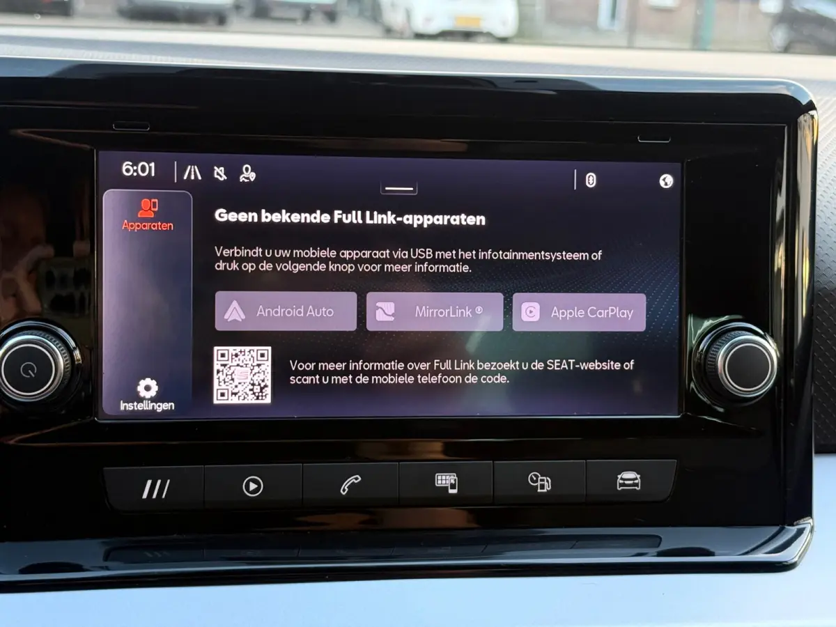 1.0 EcoTSI FR Business Connect, Apple Carplay/Android,Sfeerverlichting,Navigatie,Achteruitrij camera