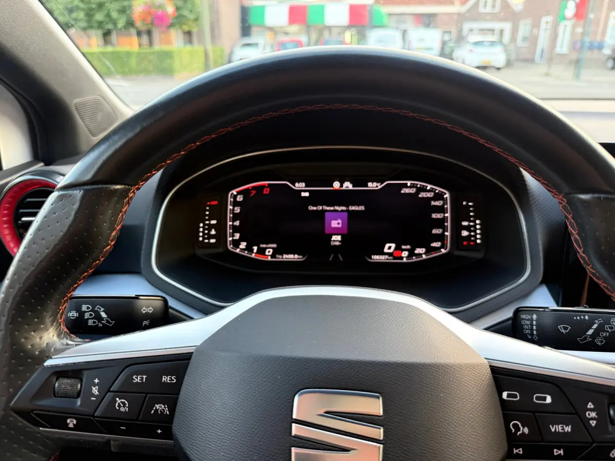 1.0 EcoTSI FR Business Connect, Apple Carplay/Android,Sfeerverlichting,Navigatie,Achteruitrij camera