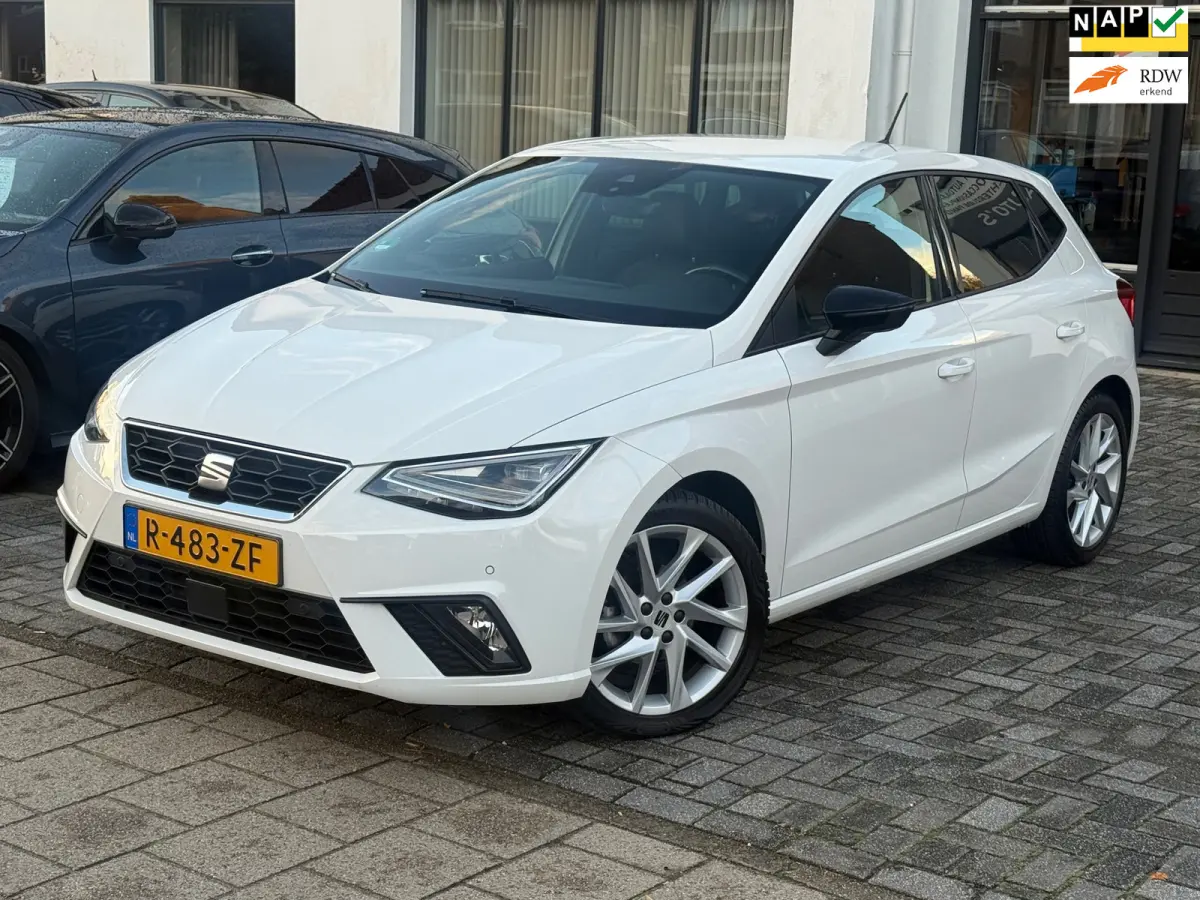 1.0 EcoTSI FR Business Connect, Apple Carplay/Android,Sfeerverlichting,Navigatie,Achteruitrij camera