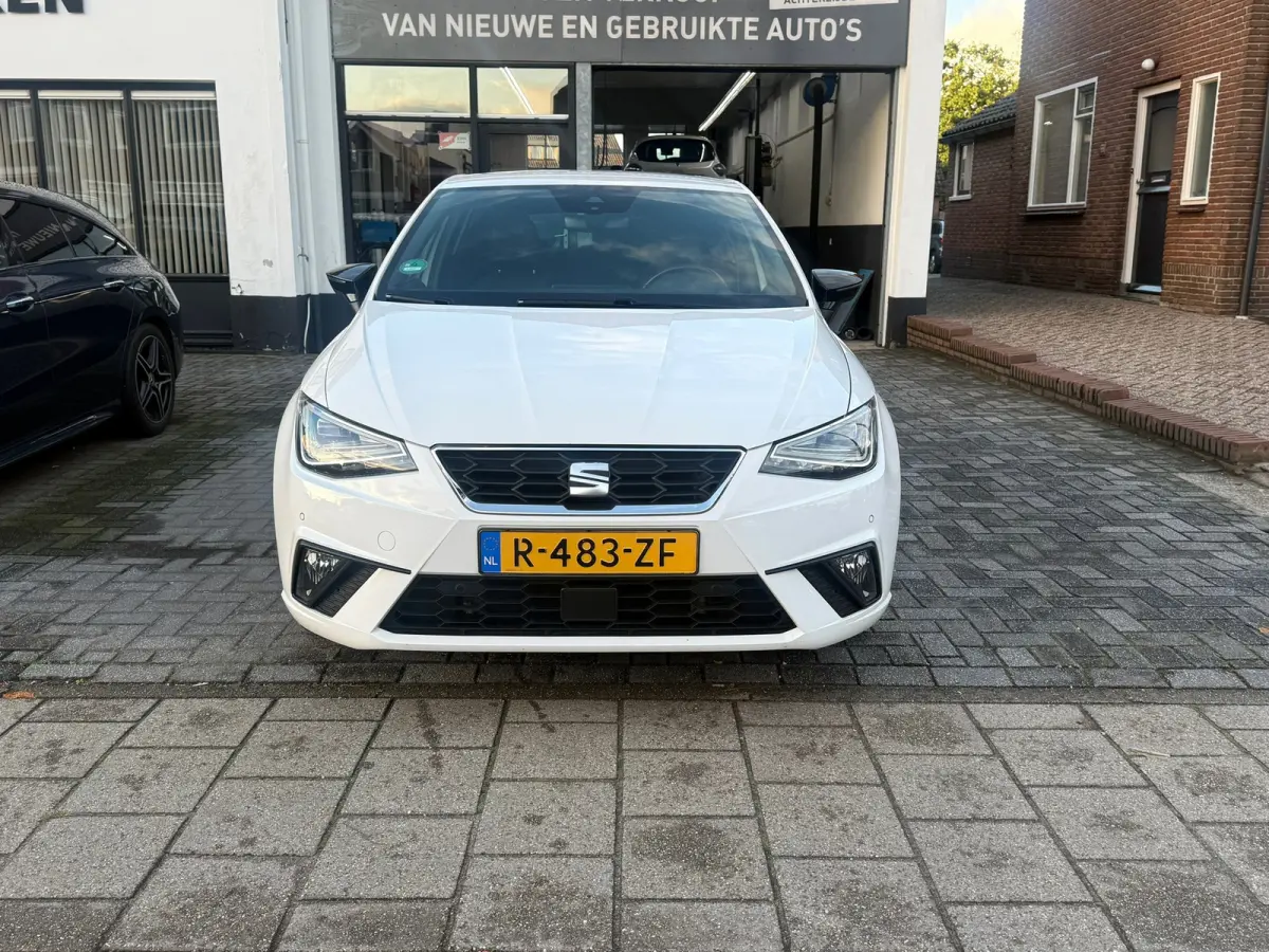 1.0 EcoTSI FR Business Connect, Apple Carplay/Android,Sfeerverlichting,Navigatie,Achteruitrij camera