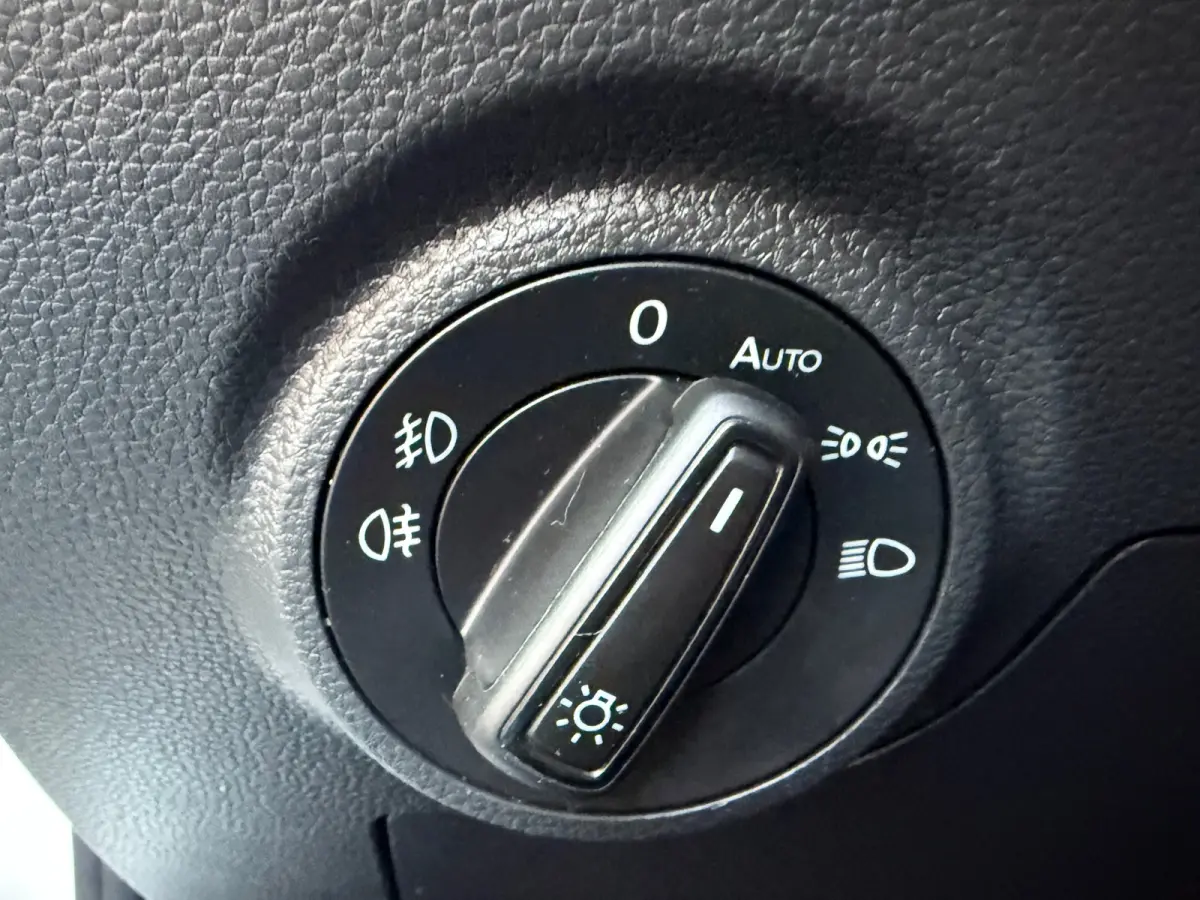 1.0 EcoTSI FR Business Connect, Apple Carplay/Android,Sfeerverlichting,Navigatie,Achteruitrij camera