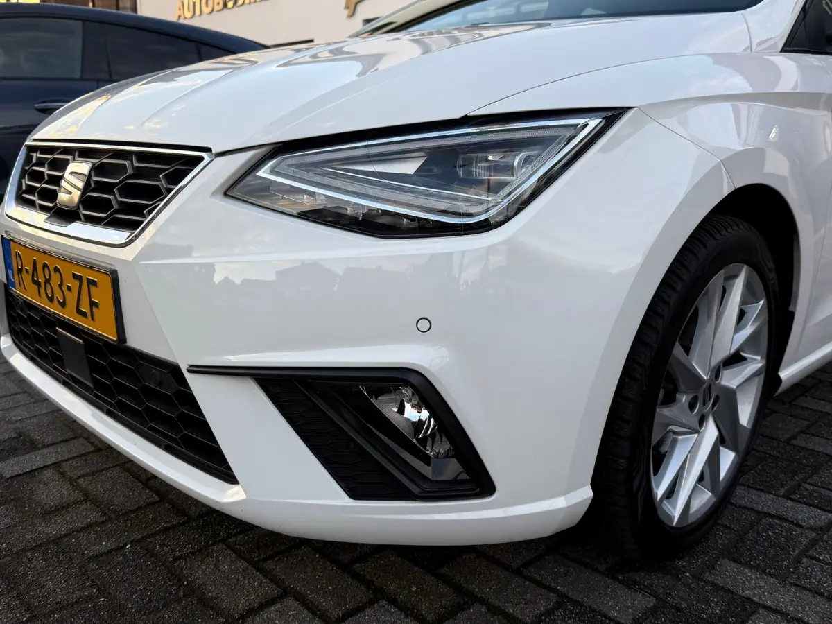 1.0 EcoTSI FR Business Connect, Apple Carplay/Android,Sfeerverlichting,Navigatie,Achteruitrij camera