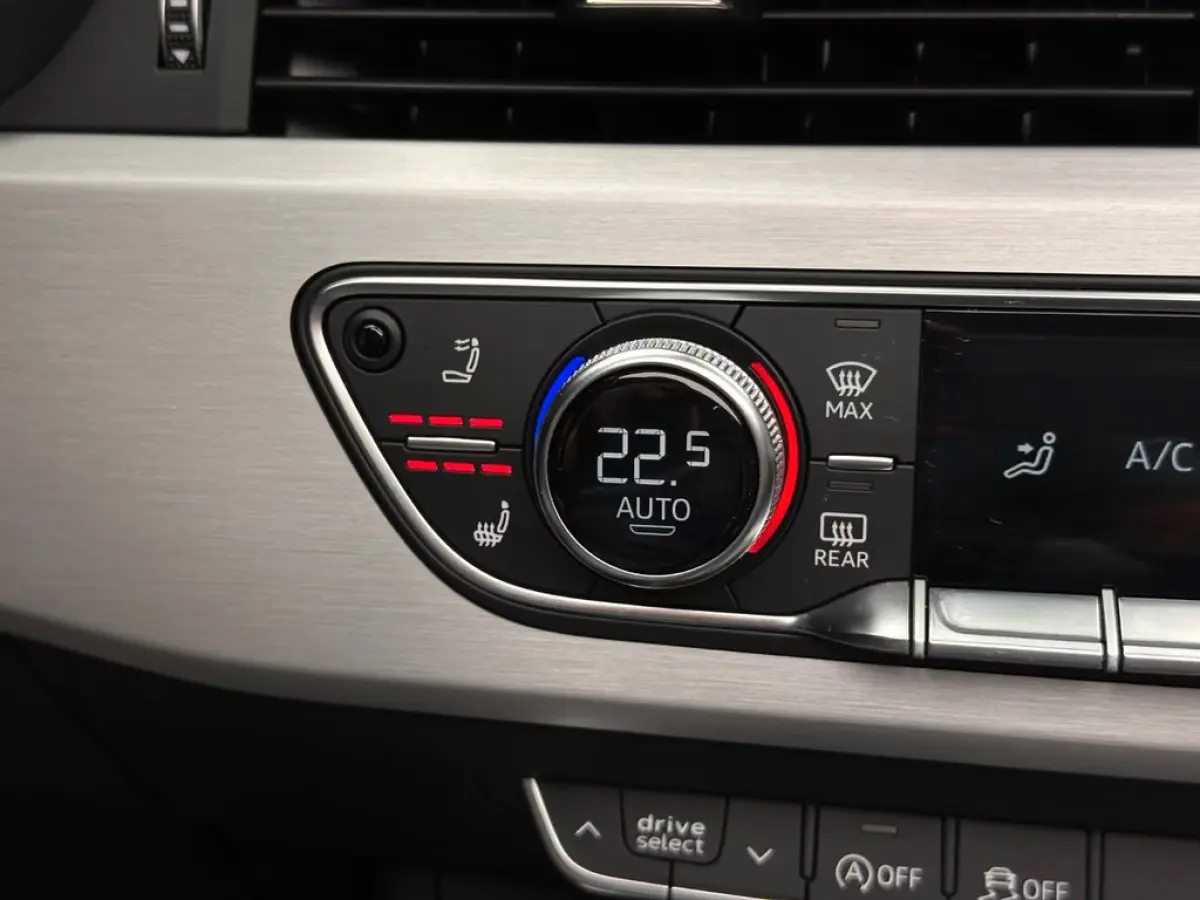 35 Tfsi S-LINE ** LED, VIRTUAL TREKH, MASSAGE, 20-inch LMV ** UNFALLFREI - Slechts 34.996km. ** ** INFORMEER OOK NAAR ONZE AANTREKKELIJKE FINANCIAL-LEASE TARIEVEN **