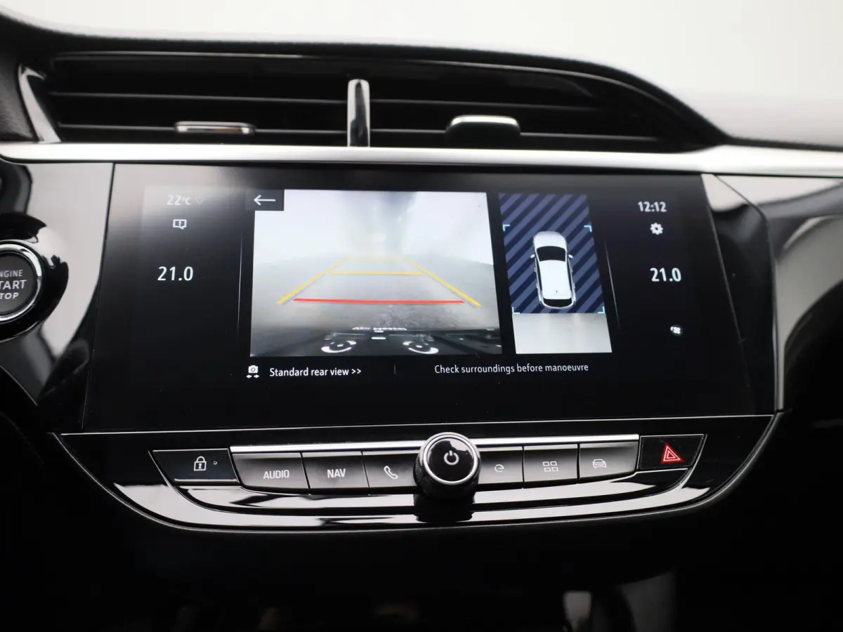 Elegance | APPLE CARPLAY | ANDROID AUTO | ACHTERUITRIJCAMERA | VIRTUAL COCKPIT | CLIMATE CONTROL | CRUISE CONTROL | VERLICHTING AUTOMATISCH | LED VERLICHTING | NAVIGATIE |
