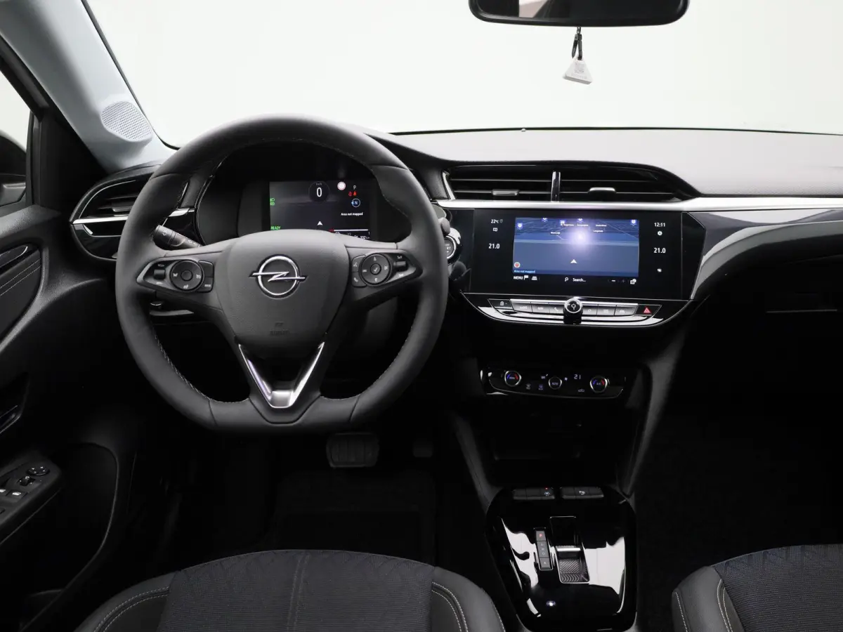 Elegance | APPLE CARPLAY | ANDROID AUTO | ACHTERUITRIJCAMERA | VIRTUAL COCKPIT | CLIMATE CONTROL | CRUISE CONTROL | VERLICHTING AUTOMATISCH | LED VERLICHTING | NAVIGATIE |