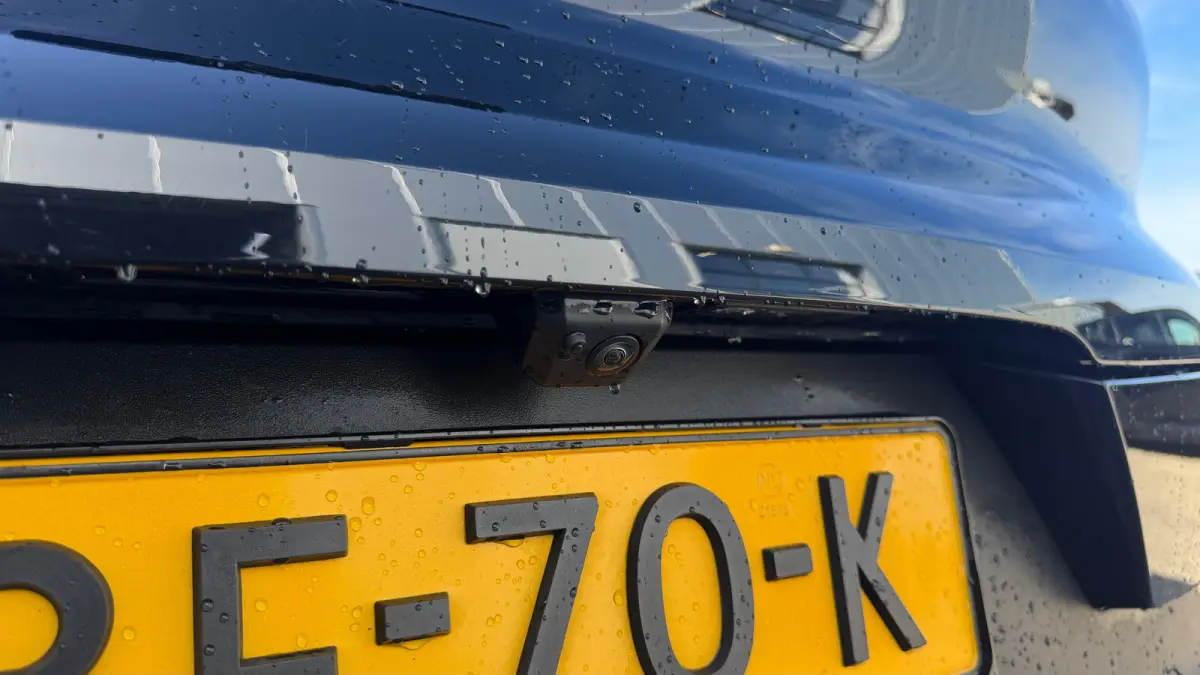3.0 E-HYBRID 469PK / NAVI / LEDER / CLIMA / LED-MATRIX / 1E EIGENAAR / ORG. NL / BTW AUTO / PANO. DAK / 22" LMV / SOFT-CLOSE / SPORT CHRONO / BOSE / ACHTERASBESTURING / RACE-TEX CARBON STUUR