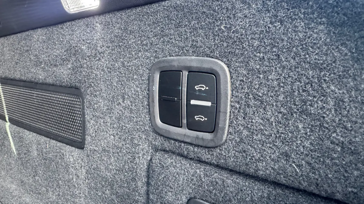 3.0 E-HYBRID 469PK / NAVI / LEDER / CLIMA / LED-MATRIX / 1E EIGENAAR / ORG. NL / BTW AUTO / PANO. DAK / 22" LMV / SOFT-CLOSE / SPORT CHRONO / BOSE / ACHTERASBESTURING / RACE-TEX CARBON STUUR