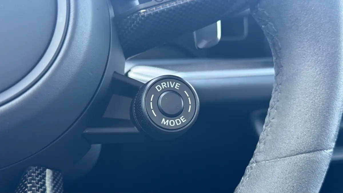 3.0 E-HYBRID 469PK / NAVI / LEDER / CLIMA / LED-MATRIX / 1E EIGENAAR / ORG. NL / BTW AUTO / PANO. DAK / 22" LMV / SOFT-CLOSE / SPORT CHRONO / BOSE / ACHTERASBESTURING / RACE-TEX CARBON STUUR