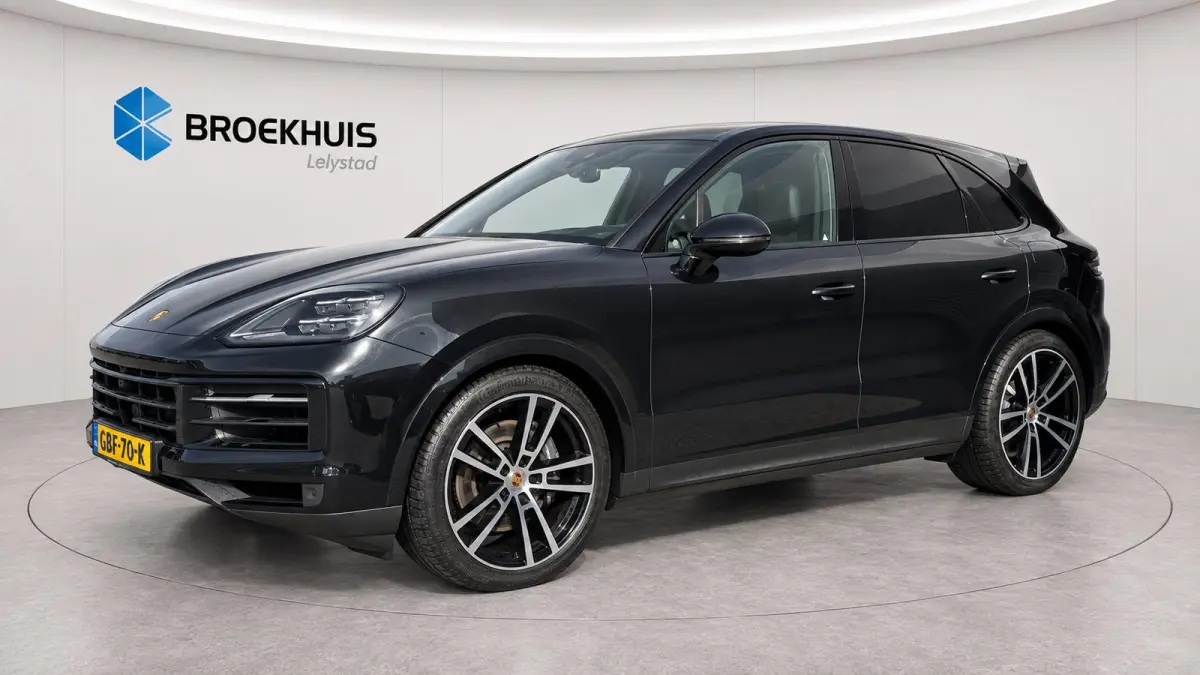 3.0 E-HYBRID 469PK / NAVI / LEDER / CLIMA / LED-MATRIX / 1E EIGENAAR / ORG. NL / BTW AUTO / PANO. DAK / 22" LMV / SOFT-CLOSE / SPORT CHRONO / BOSE / ACHTERASBESTURING / RACE-TEX CARBON STUUR