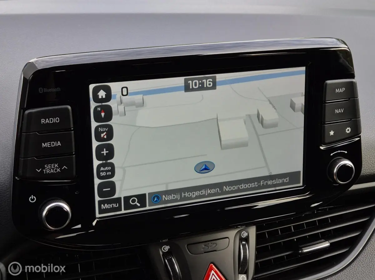 1.0 T-GDI COMFORT/CAMERA/TREKHAAK/LED/15''LMV/CLIMATE/CARPLAY