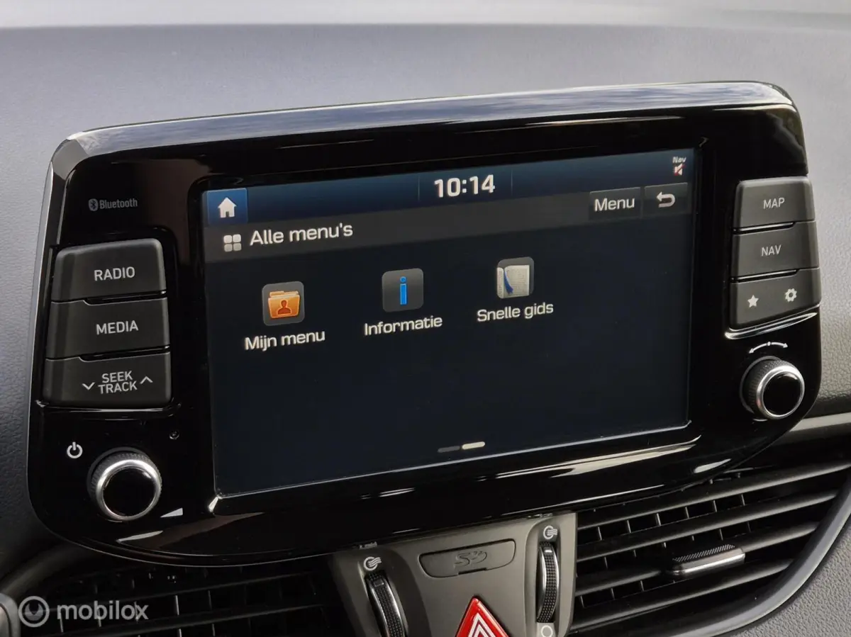 1.0 T-GDI COMFORT/CAMERA/TREKHAAK/LED/15''LMV/CLIMATE/CARPLAY
