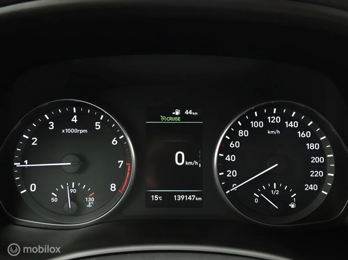 1.0 T-GDI COMFORT/CAMERA/TREKHAAK/LED/15''LMV/CLIMATE/CARPLAY