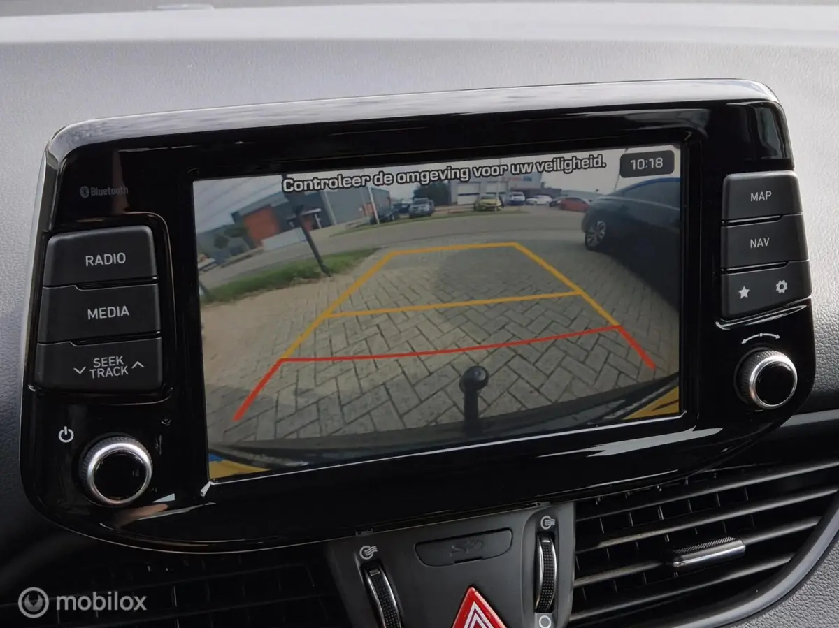 1.0 T-GDI COMFORT/CAMERA/TREKHAAK/LED/15''LMV/CLIMATE/CARPLAY