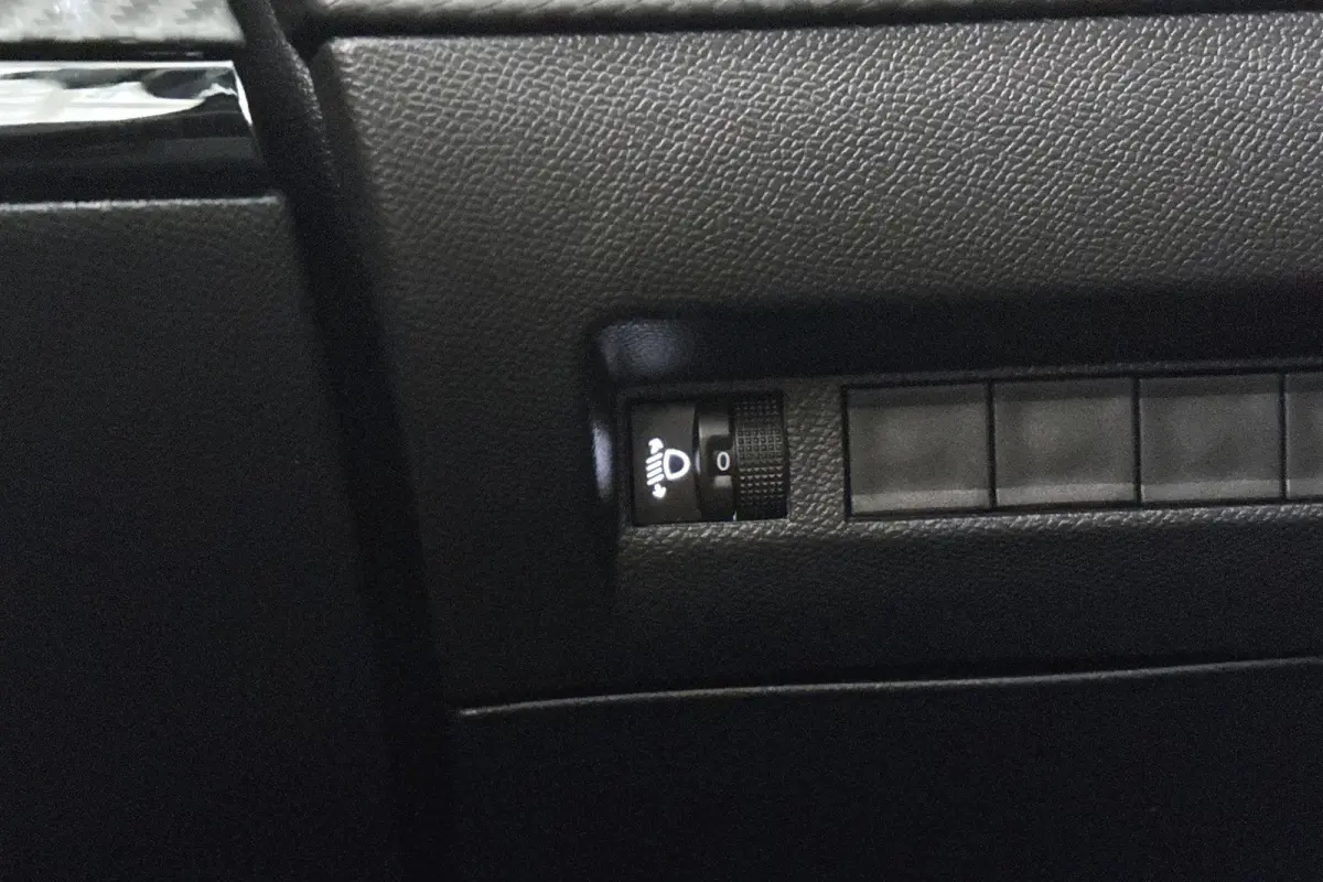 1.2 PureTech 100 Allure Camera Apple CarPlay 17"