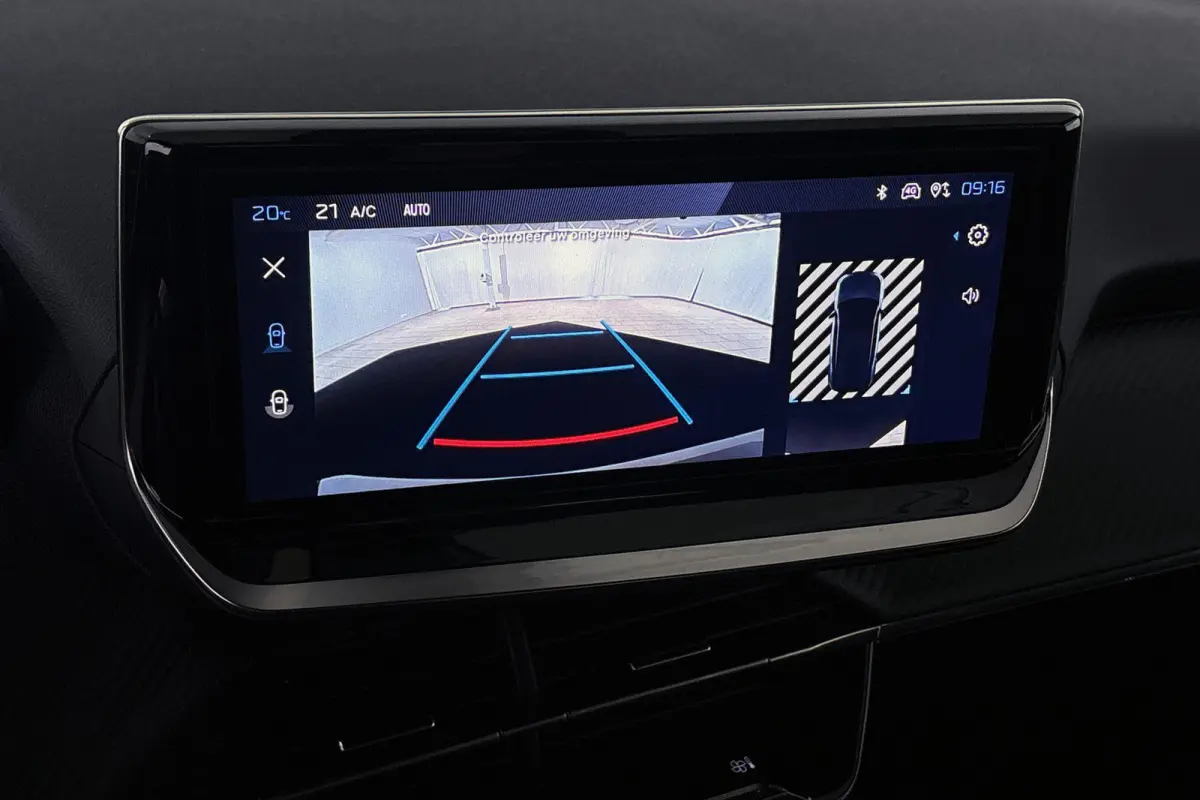 1.2 PureTech 100 Allure Camera Apple CarPlay 17"