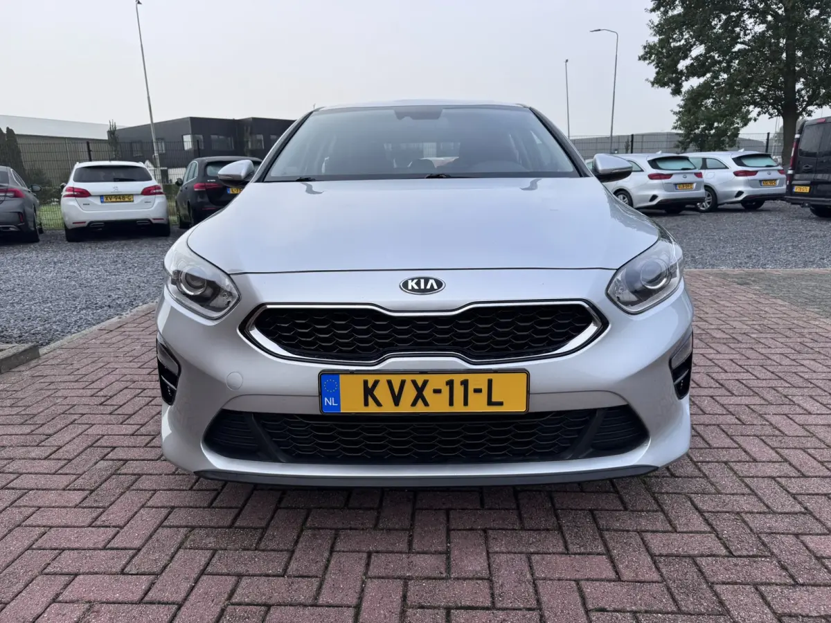 1.6 CRDi DynamicLine, Euro 6, Marge, Apple Carplay, Hatchback