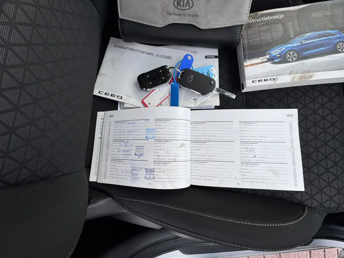 1.6 CRDi DynamicLine, Euro 6, Marge, Apple Carplay, Hatchback