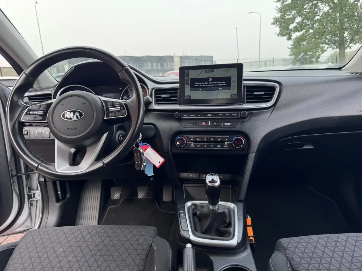1.6 CRDi DynamicLine, Euro 6, Marge, Apple Carplay, Hatchback