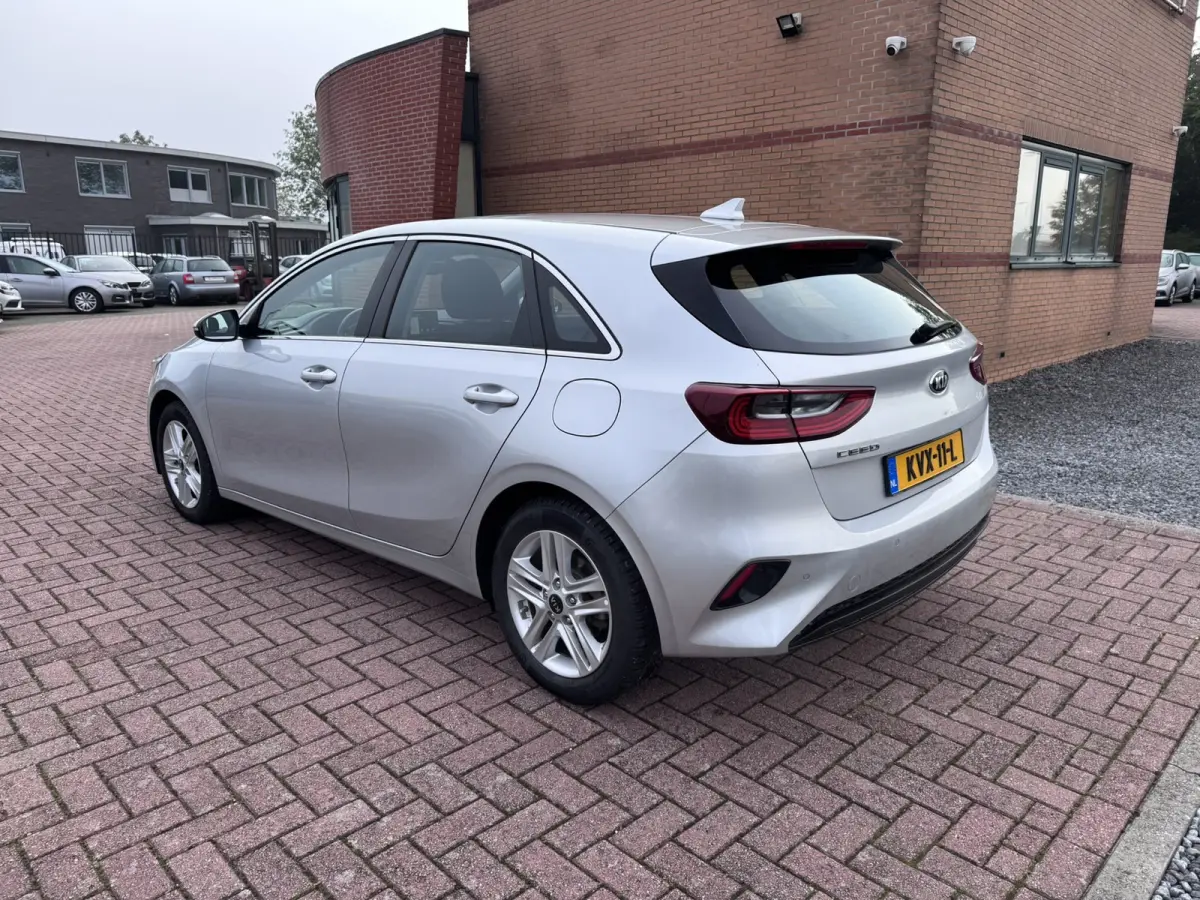 1.6 CRDi DynamicLine, Euro 6, Marge, Apple Carplay, Hatchback