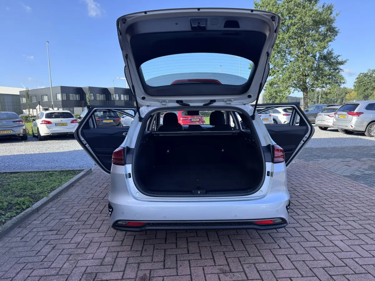 1.6 CRDi DynamicPlusLine, Euro 6, Marge, Automaat, Apple Carplay,