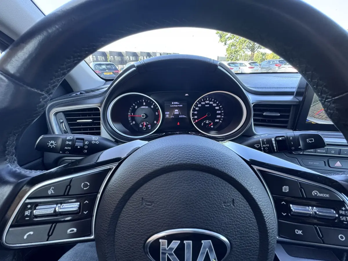 1.6 CRDi DynamicPlusLine, Euro 6, Marge, Automaat, Apple Carplay,