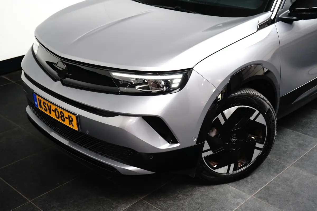 GS 54 kWh Airco | Camera | Cruise Adaptief | DAB | Dode Hoek | Keyless | LED | LMV 18" | PDV V&A | Stuurverwarming |