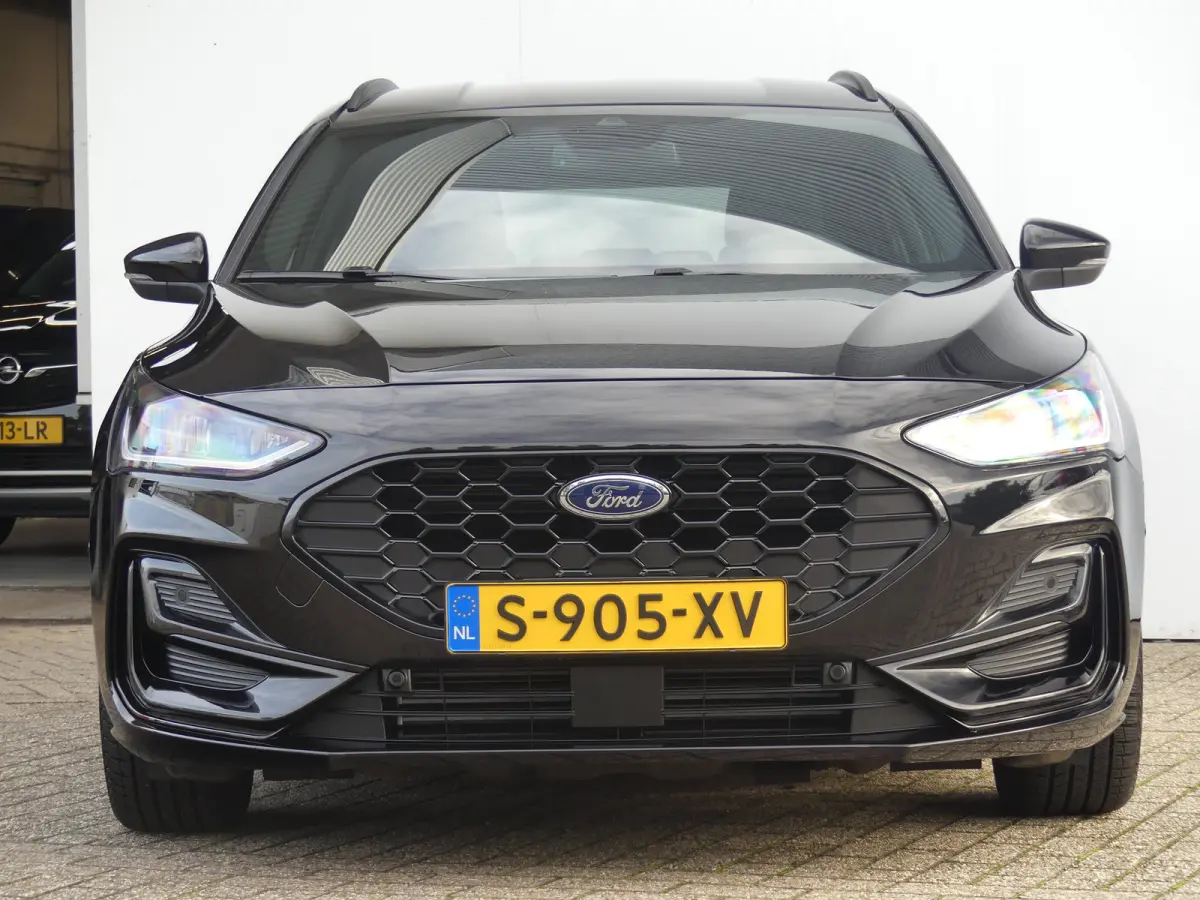 1.0 EcoBoost Hybrid ST Line | CAMERA | STOEL+STUUR+VOORRUITVERWARMING | PARKEERSENSOREN V+A | CRUISE | NAVI | LMV 17" | APPLE CARPLAY / ANDROID AUTO |