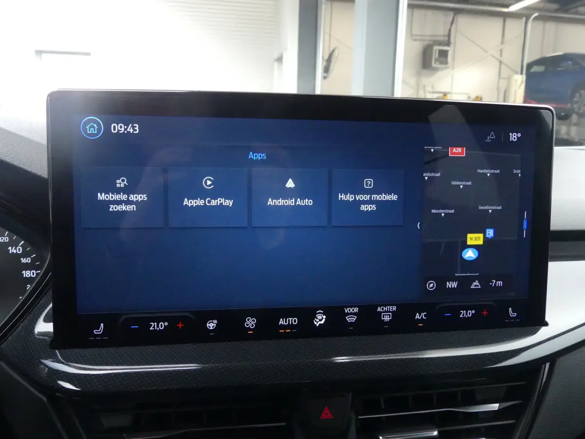 1.0 EcoBoost Hybrid ST Line | CAMERA | STOEL+STUUR+VOORRUITVERWARMING | PARKEERSENSOREN V+A | CRUISE | NAVI | LMV 17" | APPLE CARPLAY / ANDROID AUTO |