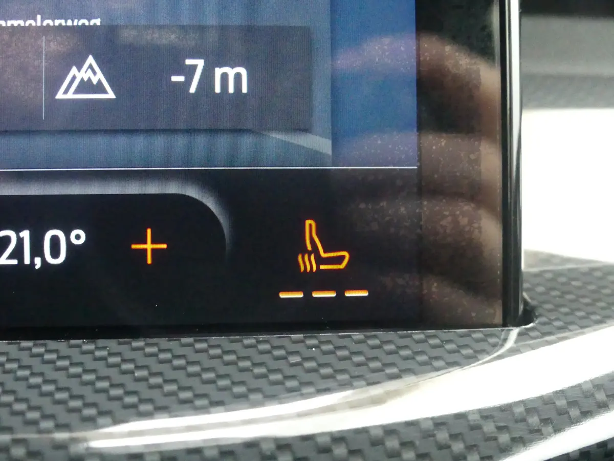 1.0 EcoBoost Hybrid ST Line | CAMERA | STOEL+STUUR+VOORRUITVERWARMING | PARKEERSENSOREN V+A | CRUISE | NAVI | LMV 17" | APPLE CARPLAY / ANDROID AUTO |