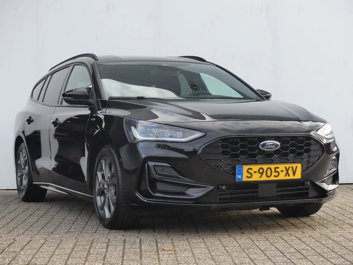 1.0 EcoBoost Hybrid ST Line | CAMERA | STOEL+STUUR+VOORRUITVERWARMING | PARKEERSENSOREN V+A | CRUISE | NAVI | LMV 17" | APPLE CARPLAY / ANDROID AUTO |