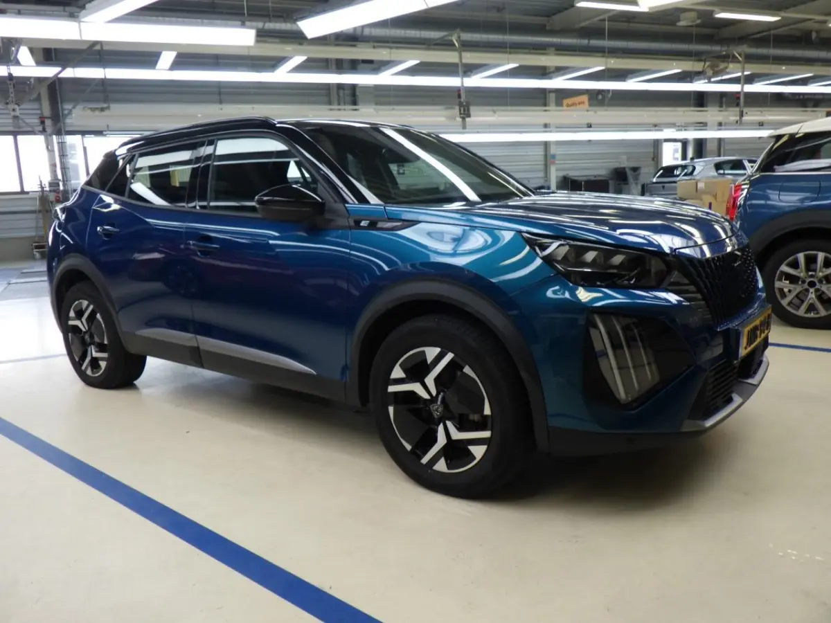 EV GT Avantage 54 kWh | Fase 3 laden | SOH 98% | Massage | Luxe stoelen | Warmtepomp | Navigatie | NL auto | 16.000km |