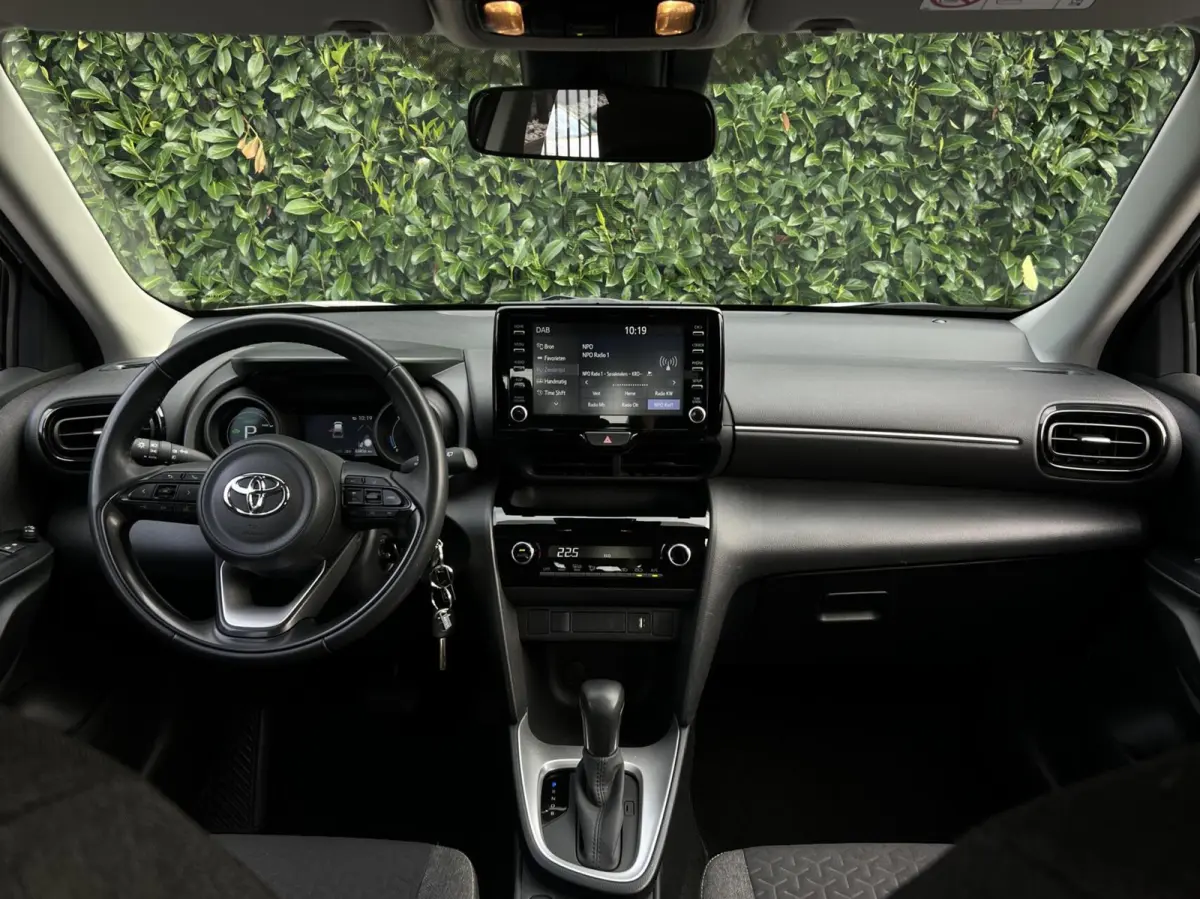 1.5 Hybrid Comfort, DEALER ONDERHOUDEN, CARPLAY, CRUISE CONTROL, CLIMATE CONTROL, CAMERA, LED, PDC, DAB, LICHTMETAAL 16"