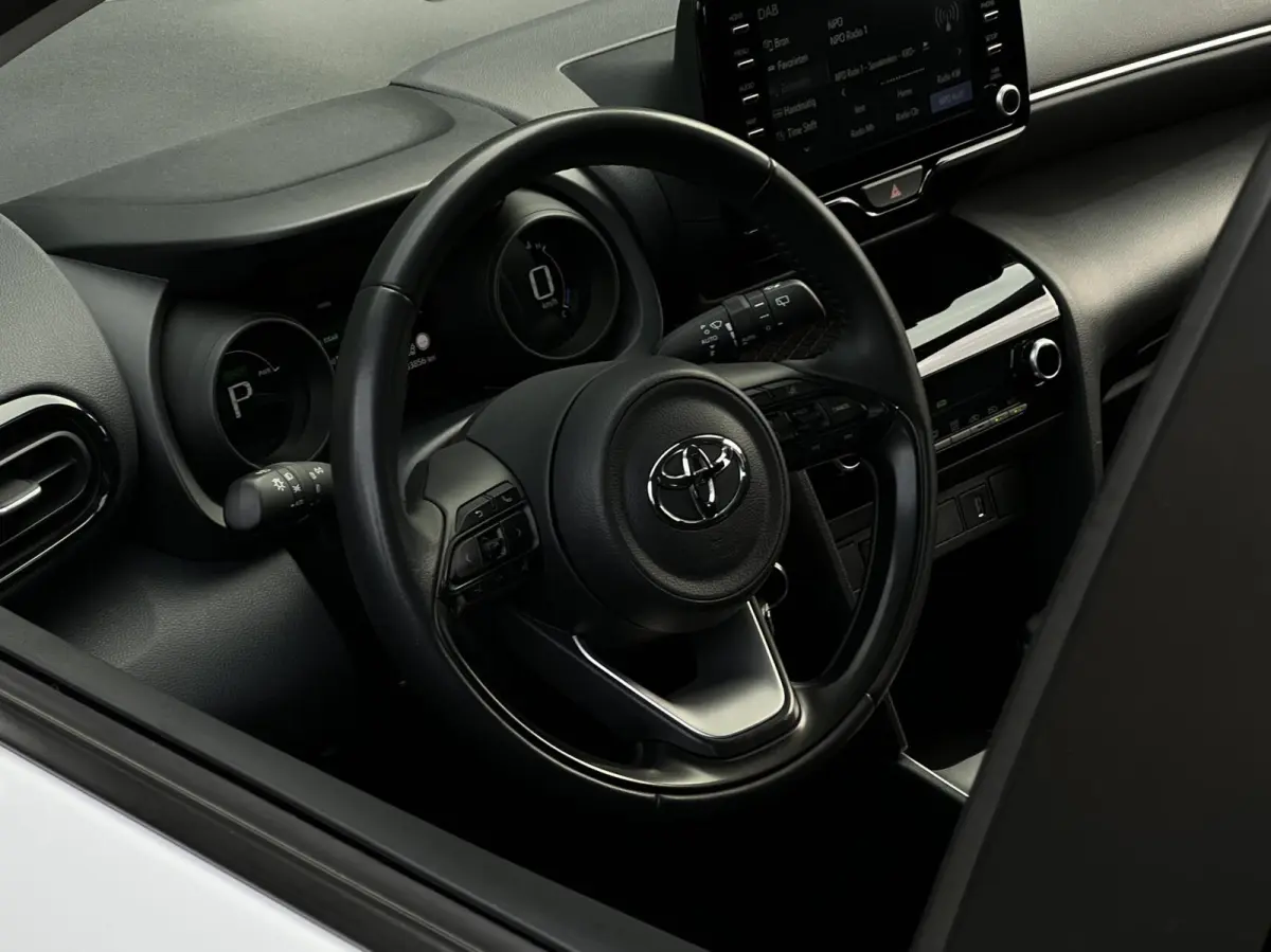 1.5 Hybrid Comfort, DEALER ONDERHOUDEN, CARPLAY, CRUISE CONTROL, CLIMATE CONTROL, CAMERA, LED, PDC, DAB, LICHTMETAAL 16"
