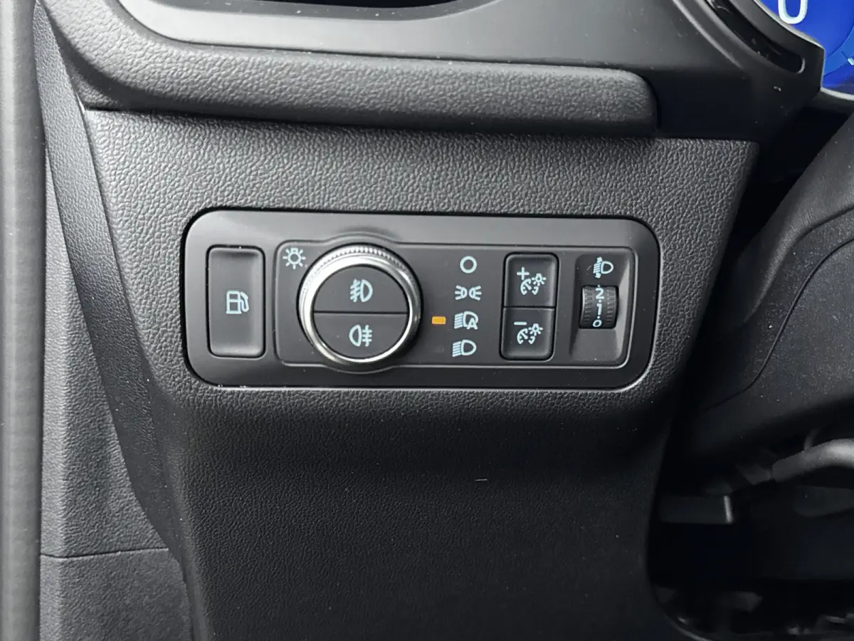 2.5 PHEV ST-Line | Winterpack | 19 Inch | Adaptive Cruise | BLIS | Camera V+A | CarPlay/Android Auto |