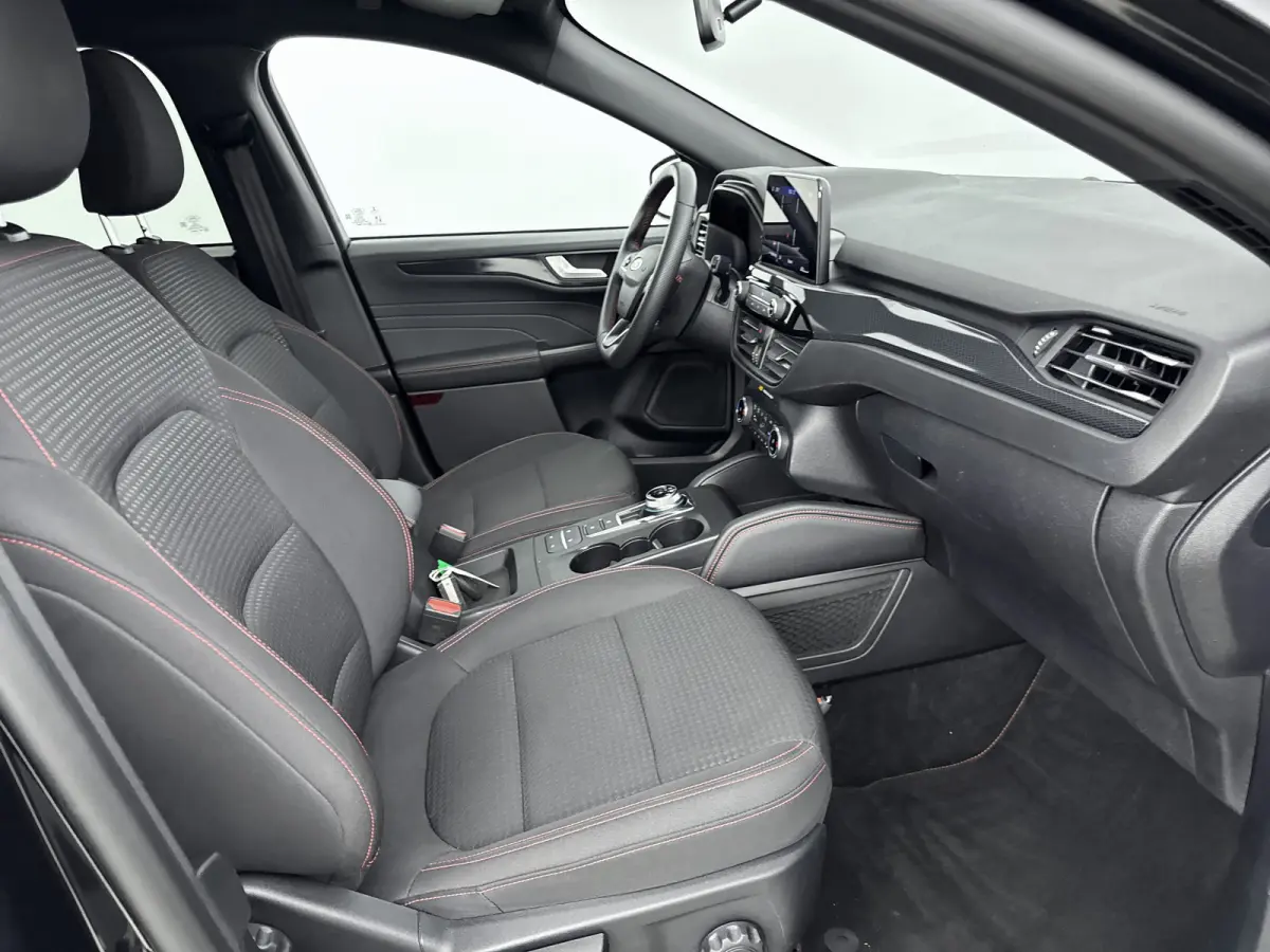 2.5 PHEV ST-Line | Winterpack | 19 Inch | Adaptive Cruise | BLIS | Camera V+A | CarPlay/Android Auto |