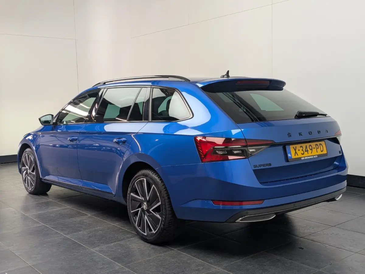 1.4 TSI iV Sportline Business l Elektr. Trekhaak l Matrix LED l 19" l Elektr. Stoel incl Memory l Alcantara/Leder l