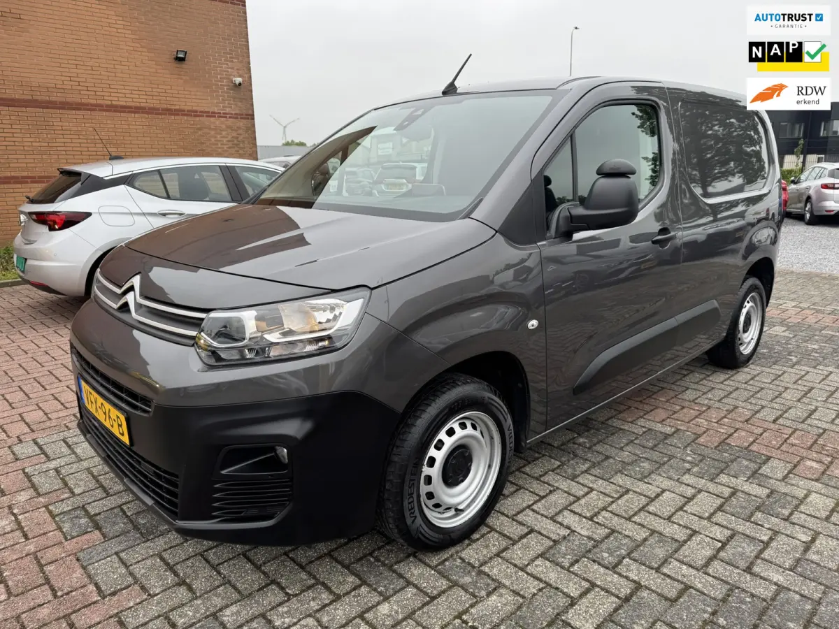 1.5 BlueHDI Club, Euro 6, Apple carplay, L1H1