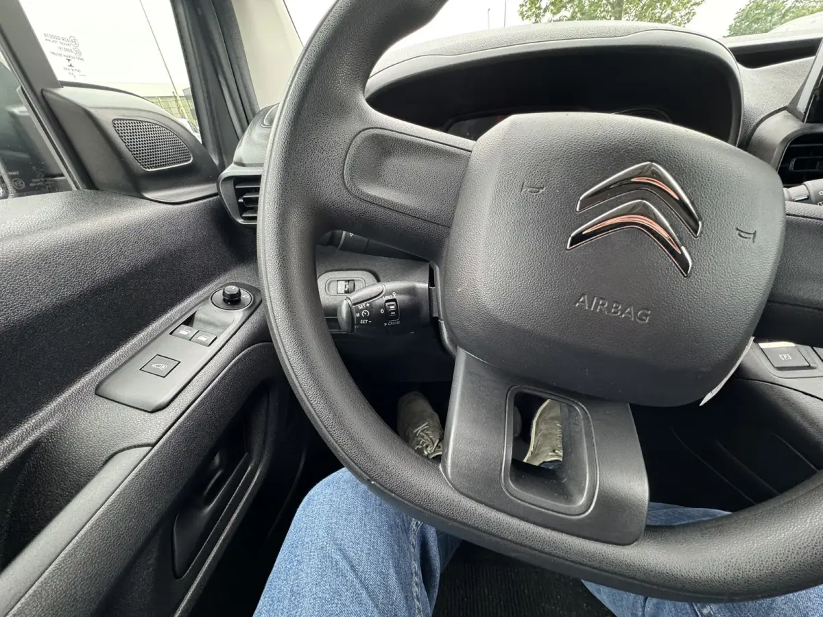 1.5 BlueHDI Club, Euro 6, Apple carplay, L1H1