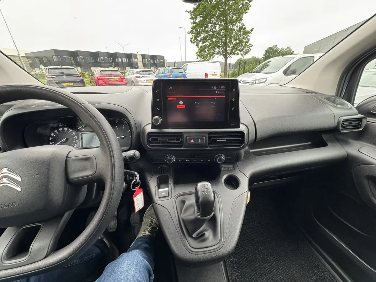 1.5 BlueHDI Club, Euro 6, Apple carplay, L1H1