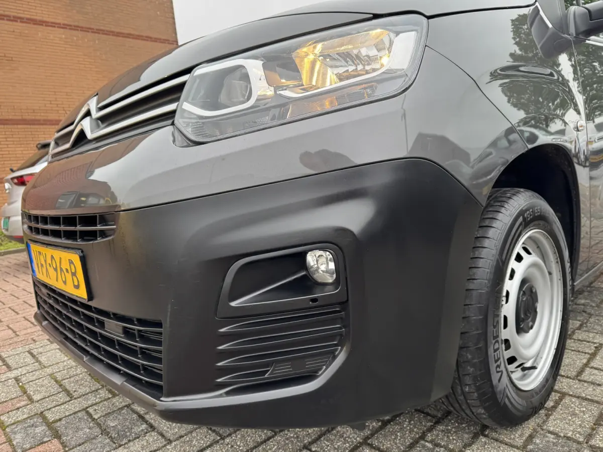 1.5 BlueHDI Club, Euro 6, Apple carplay, L1H1